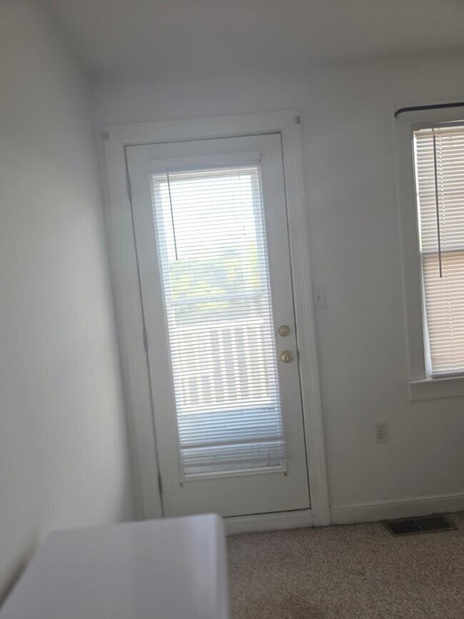 Building Photo - 6541 Broadwater Cir