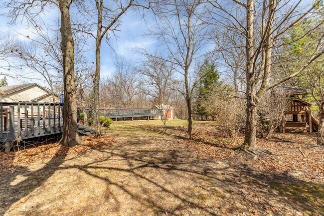 Building Photo - 9885 Belmont Ct