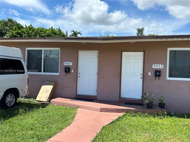 Primary Photo - 9617 SW 36th St