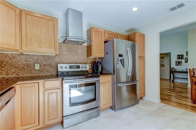 Building Photo - 9030 Bullrush Ct