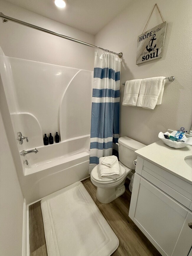 Building Photo - 5676 Sandy Walk St