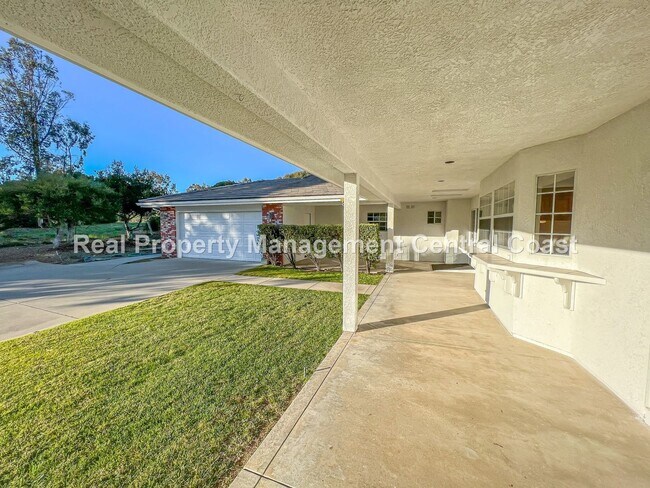 Building Photo - 1790 Martingale Ave