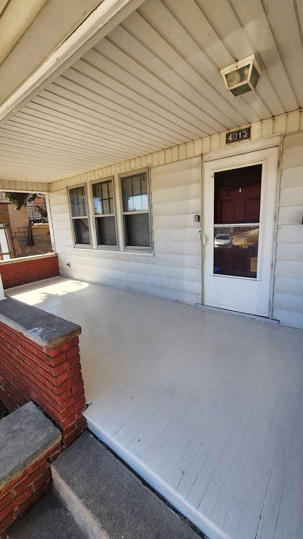 Building Photo - 3 Bed 1 Bath