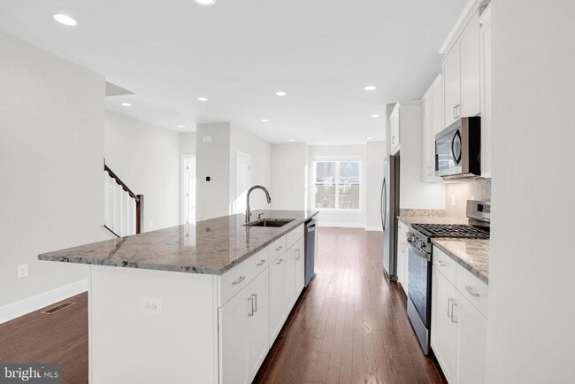 Building Photo - 22954 Sullivans Cove Sq