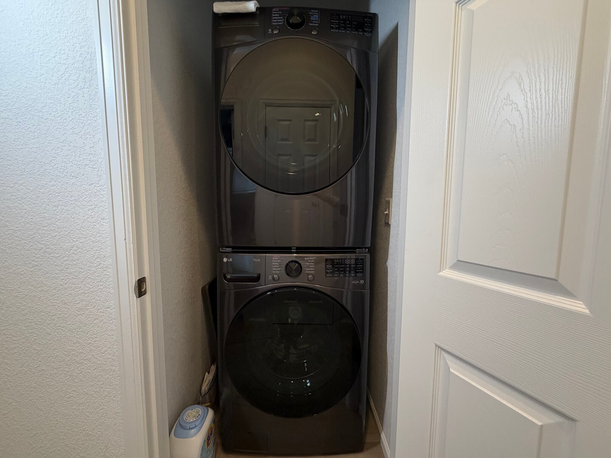 Building Photo - 2348 E Boulder St