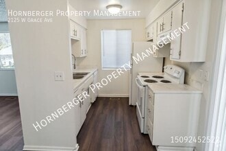 Building Photo - 2125 W Grace Ave