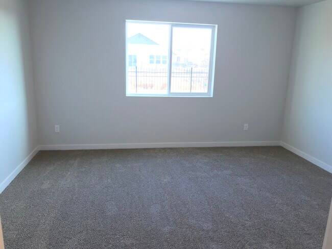 Building Photo - 282 S Sunset Point Way