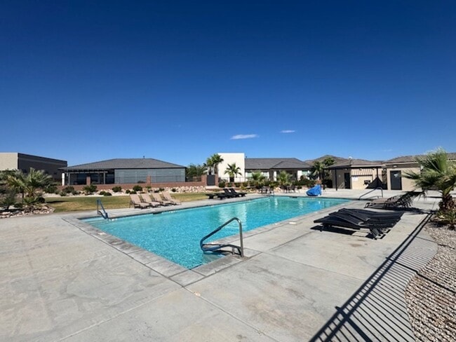 Building Photo - Home in Desert Vista at Desert Canyon