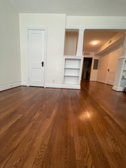 Building Photo - 4630 New Hampshire Ave NW