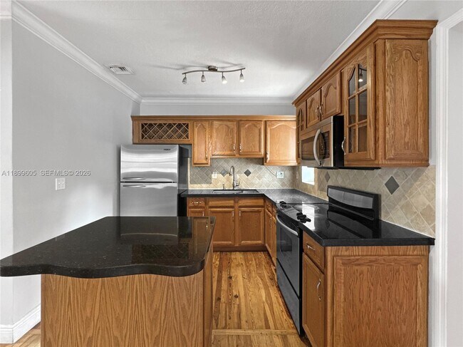 Building Photo - 5760 SW 10th St