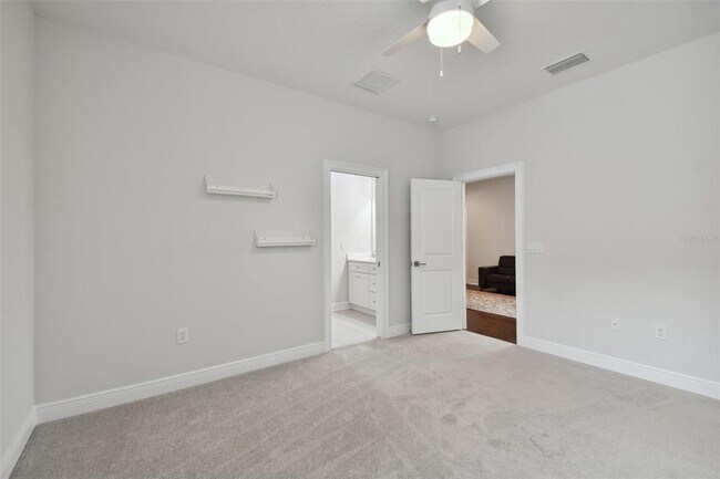 Building Photo - 5700 Interbay Blvd