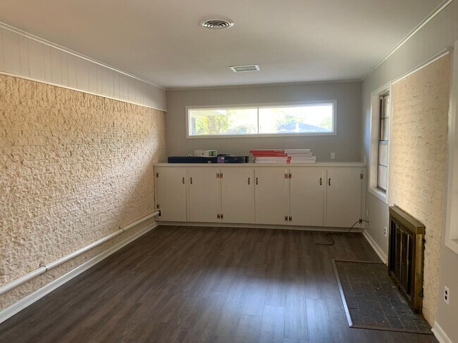 Building Photo - UPDATED HOME IN GREENACRES PLACE (North Bossier)