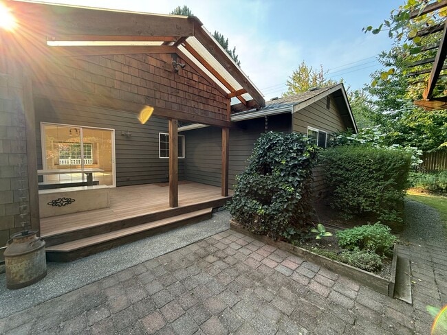 Building Photo - 15419 Mulberry Dr SE