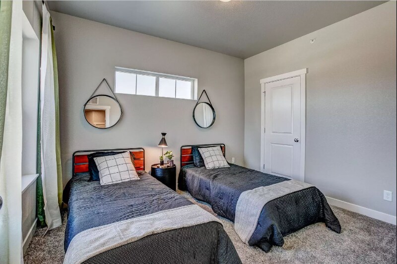 Building Photo - 4153 N Park Dr