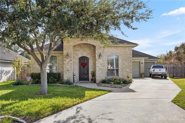 Primary Photo - 3362 Midlands Cir
