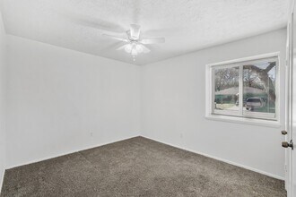 Building Photo - 15226 Flamingo Park