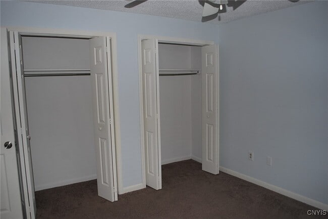 Building Photo - 59 Skyline Dr