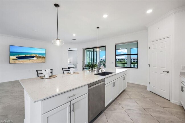Building Photo - 2375 Montserrat Ln