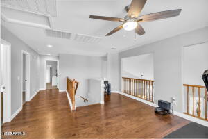 Building Photo - 11225 E Sylvan Ave