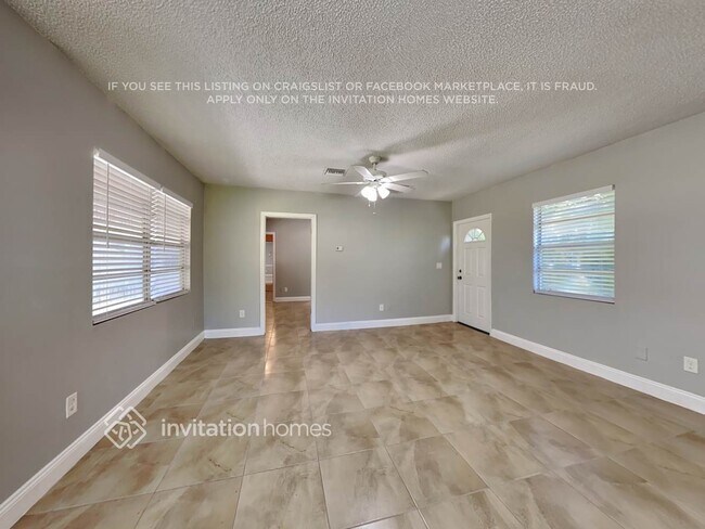 Building Photo - 151 Heron Pkwy