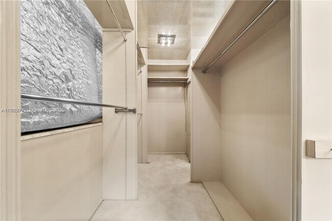 Building Photo - 11111 Biscayne Blvd