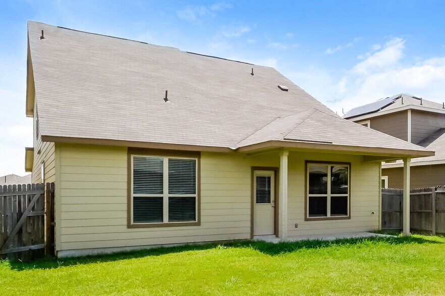 Building Photo - 9719 Belmore Cove