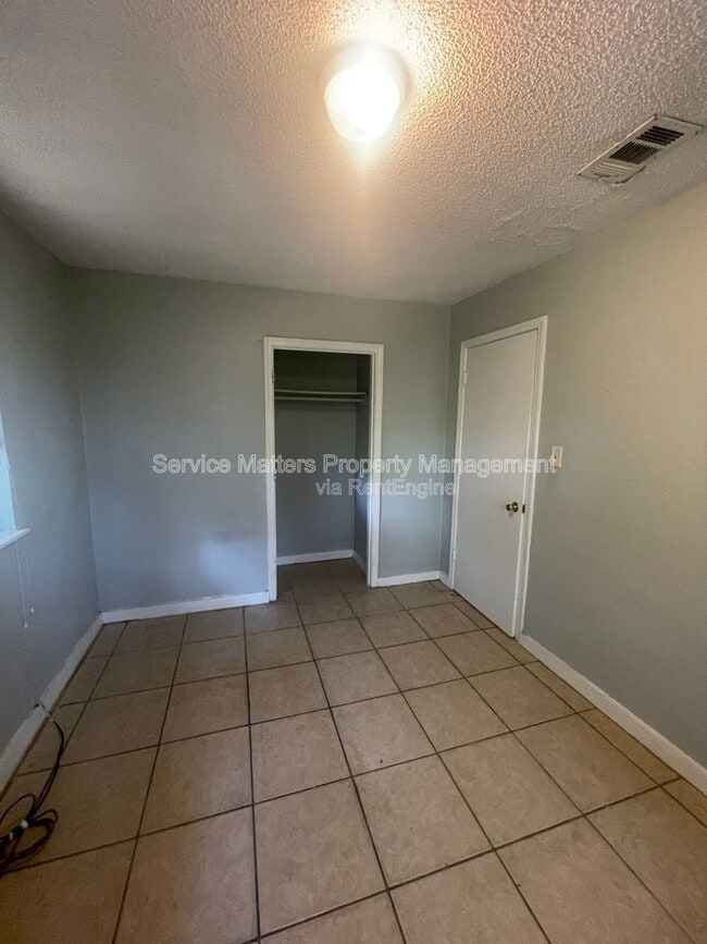 Building Photo - 2603 W Belmont St