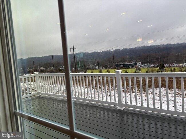 Building Photo - 2646 Tisbury Ln