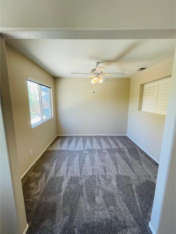 Building Photo - 27970 Sunlight Ct