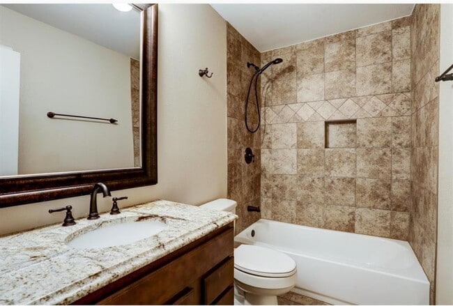 Building Photo - 13822 Wickersham Ln