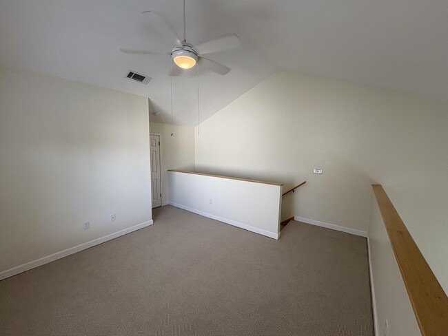 Building Photo - 314 Westlake Ct