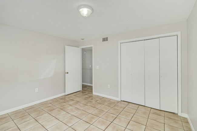 Building Photo - 8727 N 50th St