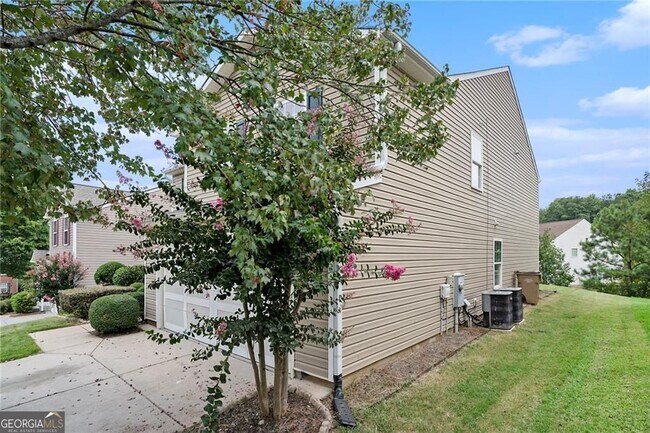 Building Photo - 3015 Whittier Way