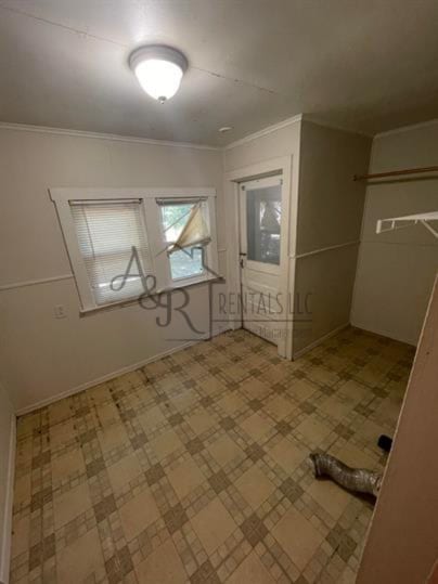 Building Photo - 415 W 9th St