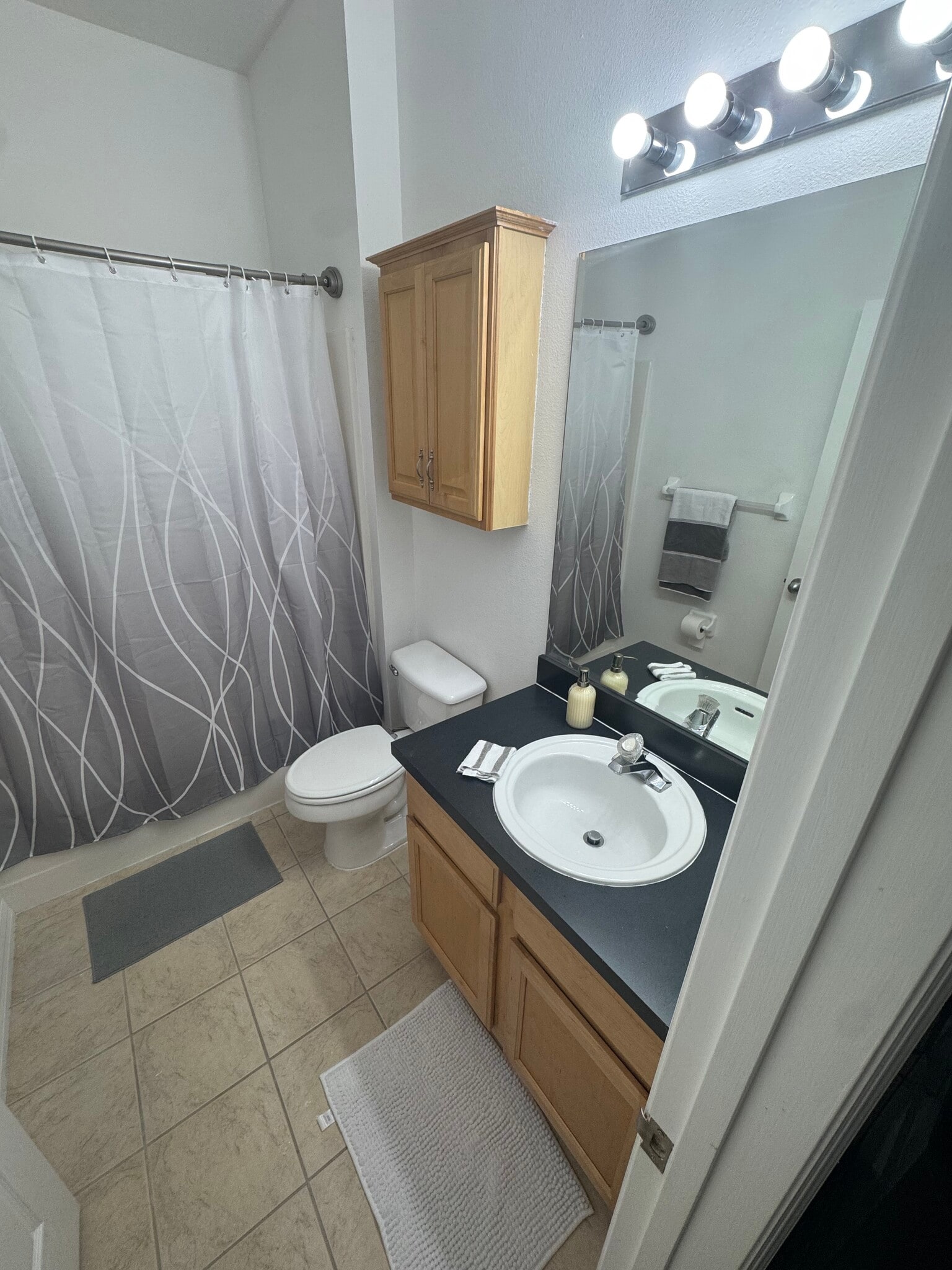 Building Photo - 326 Monroe Cir