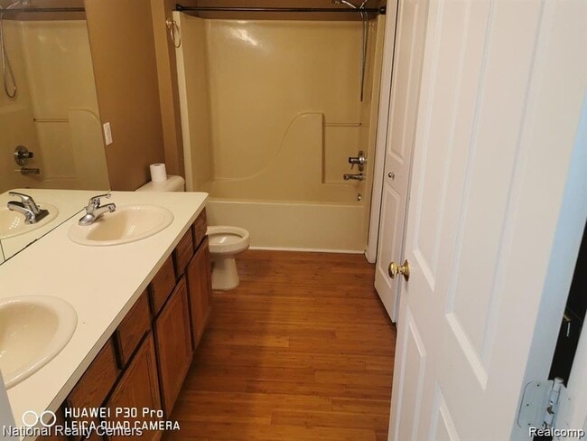 Building Photo - 1792 Bentley Ct