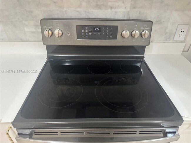 Building Photo - 1624 NW 90th Way