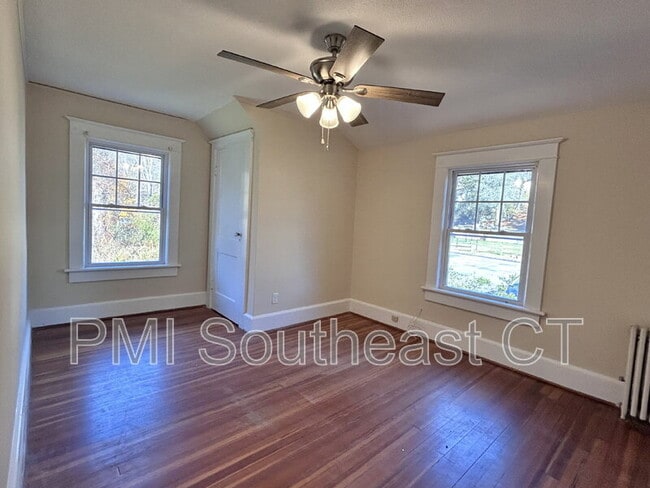 Building Photo - 142 Old Norwich Rd