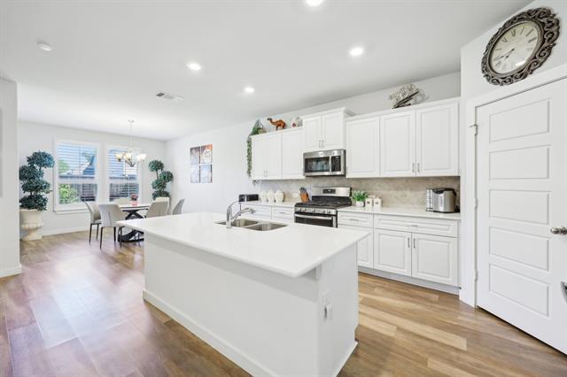 Building Photo - 1816 Dunstan Dr