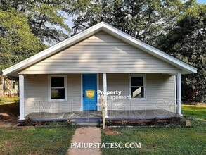 Building Photo - 143 Forrest St