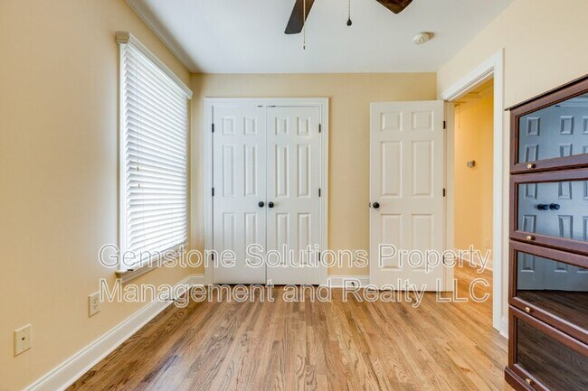 Building Photo - 3012 Americus Dr