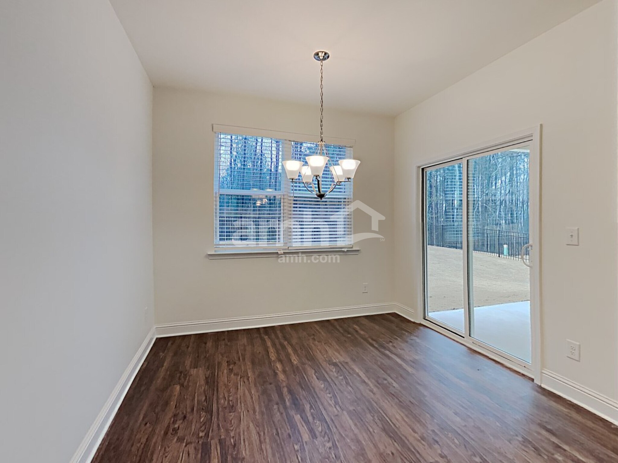 Building Photo - 508 Cash Cir