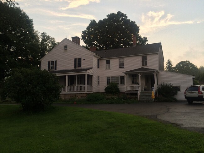 Building Photo - 61 Chesterfield Rd