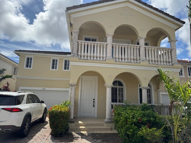 Primary Photo - 14044 SW 276th Way