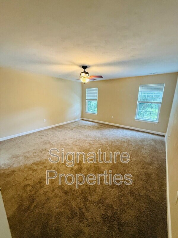 Building Photo - 712 Tallahassee Dr