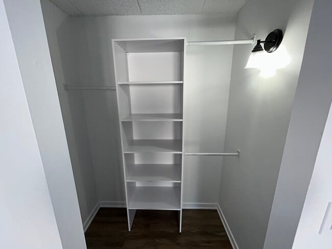 Building Photo - 9128 W Terrace Dr