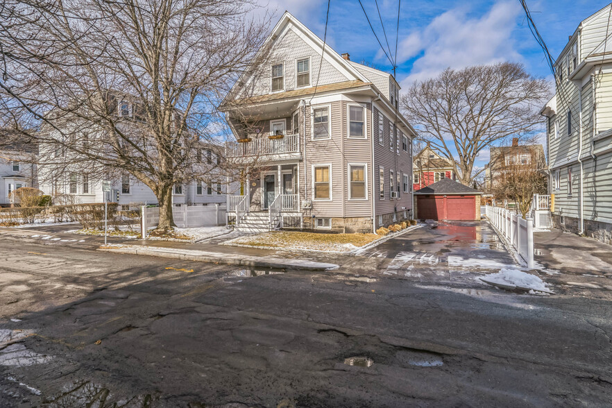 House in Winter - 29-31 Morse St