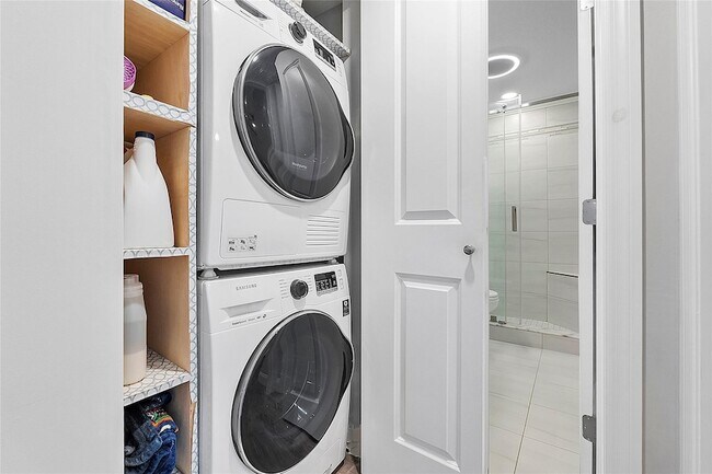 Building Photo - 4230 Deste Ct