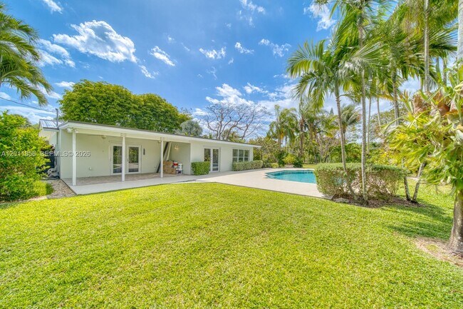 Building Photo - 15730 SW 87th Ct