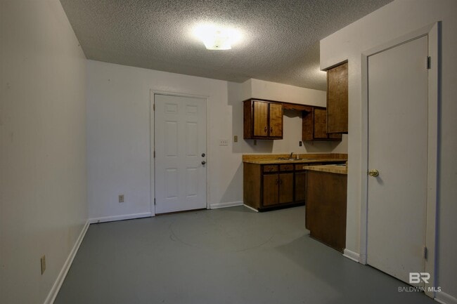 Building Photo - 22901 Baldwin St